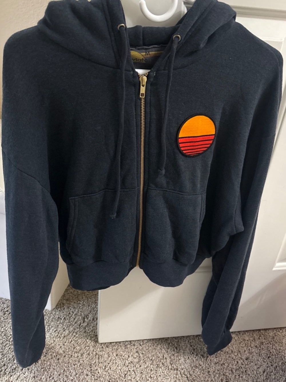 Aviator nation cropped, full zip hoodie, brand new size medium